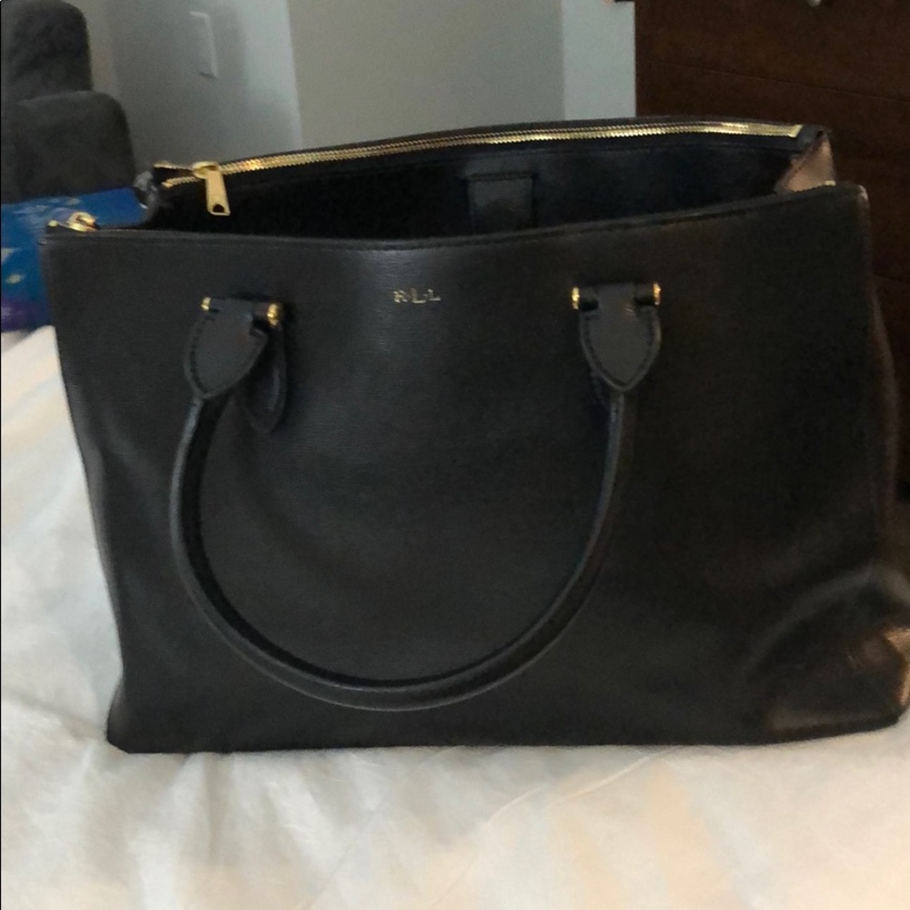 Lauren Ralph Lauren black bag with double zipper